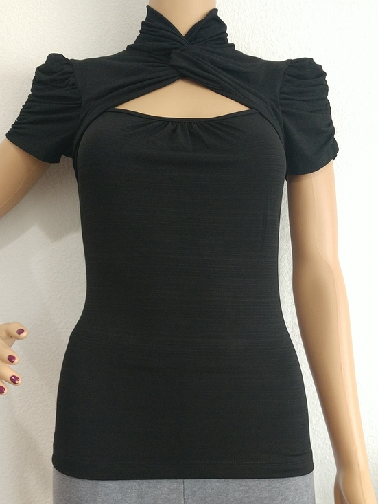 Frederick's of Hollywood Tops - Frederick's of Hollywood Black Twist Keyhole Short Sleeve Top